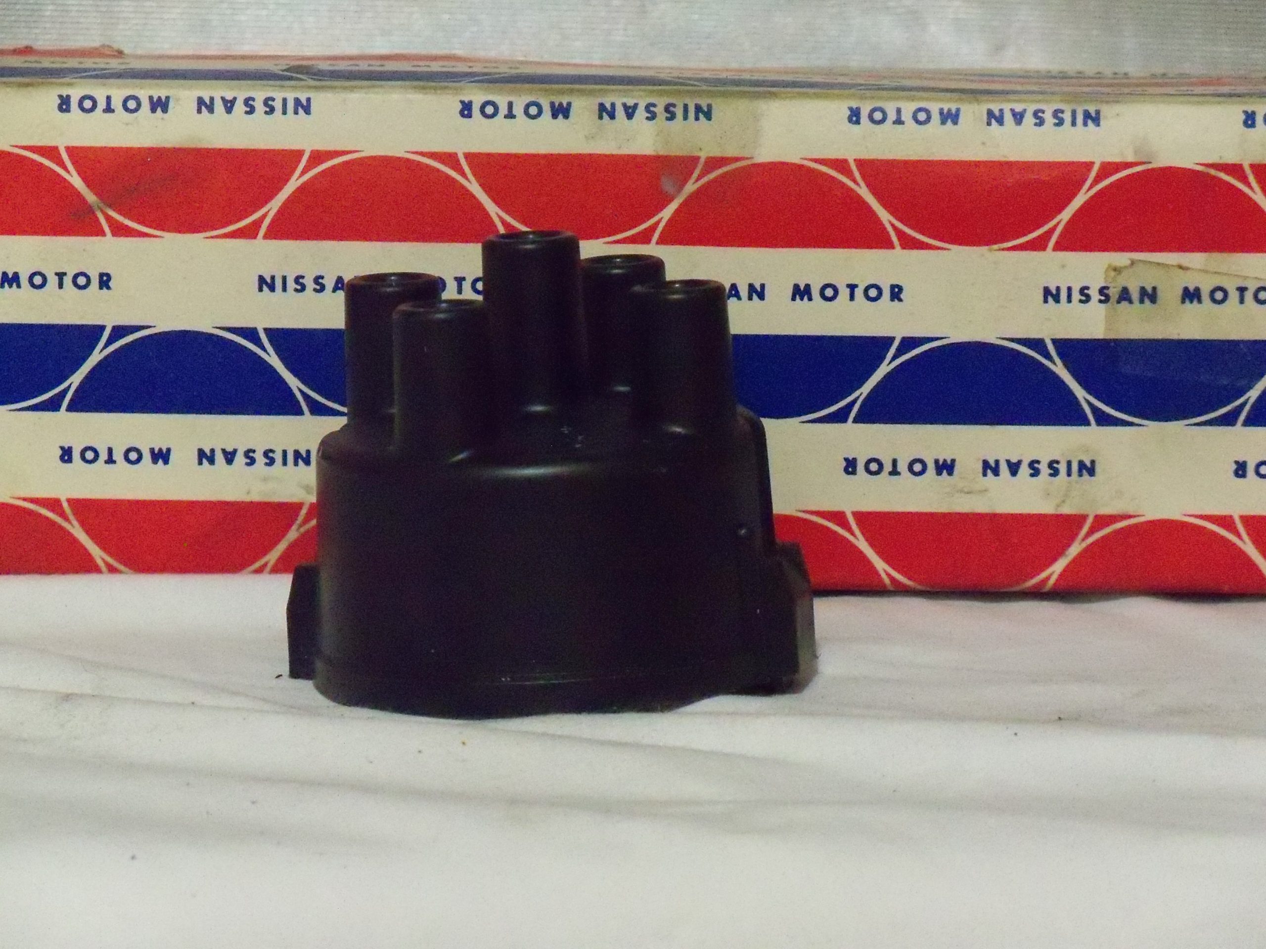 Datsun Fairlady Roadster Distributor Cap U20 & R16